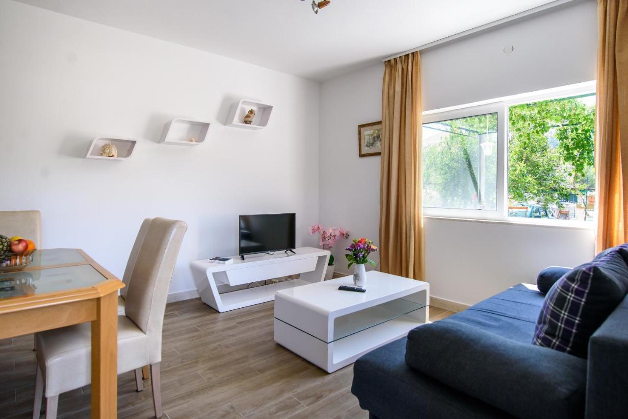 Stermasi Apartments Saplunara Ngoại thất bức ảnh
