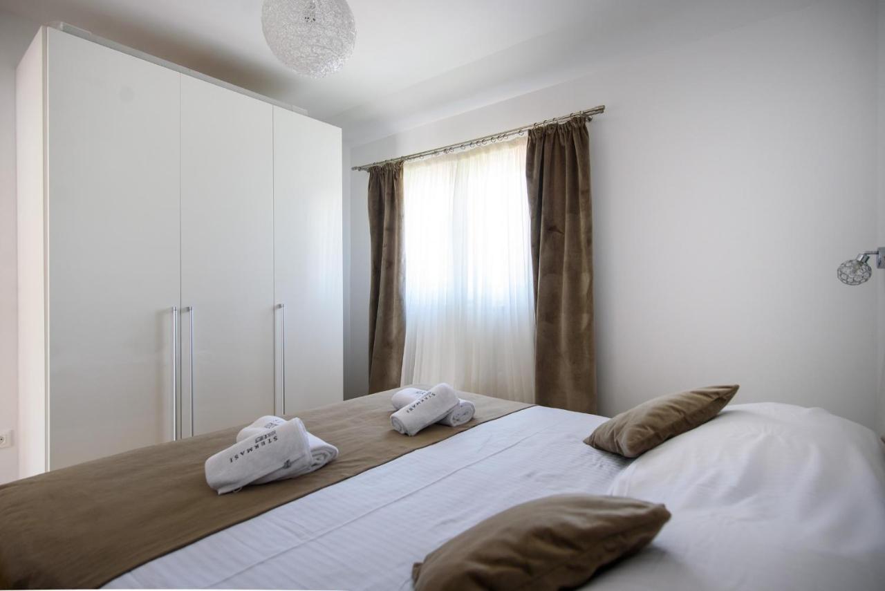 Stermasi Apartments Saplunara Ngoại thất bức ảnh