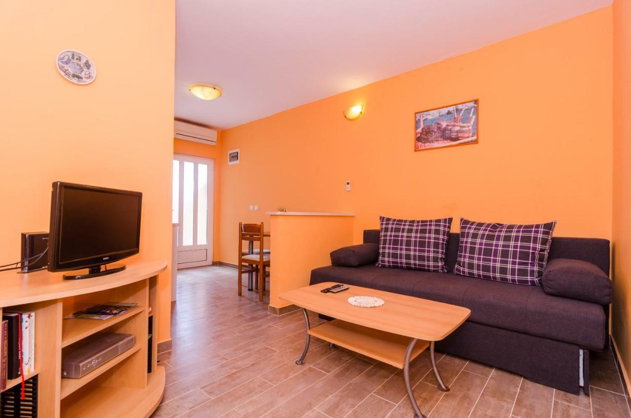 Stermasi Apartments Saplunara Ngoại thất bức ảnh